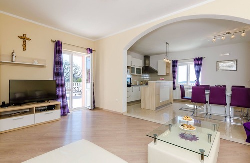 Pridvorje Villa | Villa Dragić- Four Bedroom Villa with Swimming Pool, Terrace and Sea View