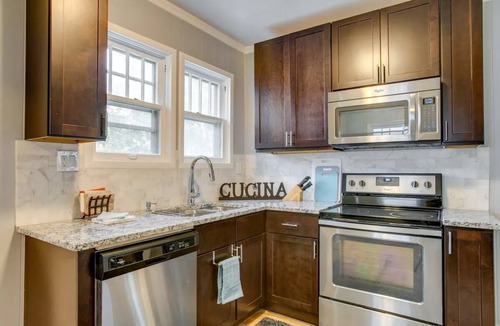 Washington Park West House | Washington Park Oasis - Stay @ The Lumineers House - 4BR/2BA - Mins to Downtown