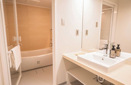 Karasuma Hotel | WAYFARER Gojo
