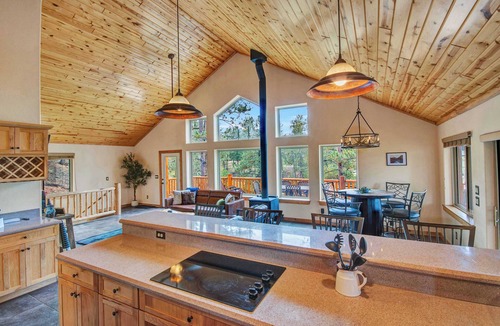 Westcreek Cabin | Woodland Park Lakeview Log Cabin + Hot Tub & Sauna