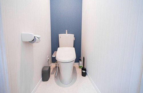 Funabori Apartment | Yinojia: Bright, clean interior. Quiet yet convenient, near 24 - hr stores.Rm101