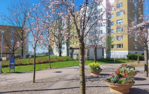 1 Bedroom Cozy Apartment In Helsingborg