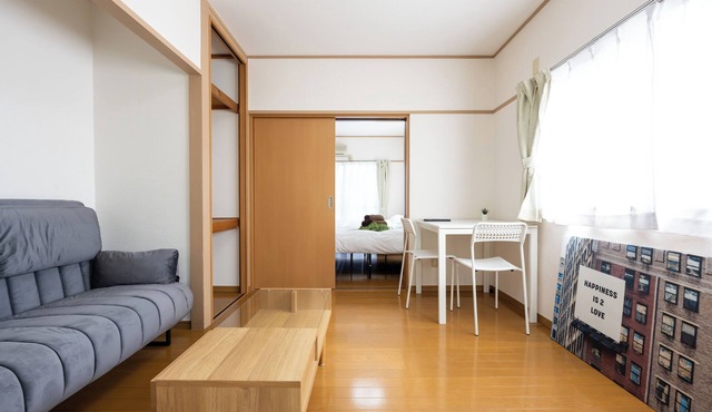 11 minutes on foot from Ogikubo ★ Free Pocket WIFI, 2 double beds, 6 person room!No transfer along Chuo /Sobu Line (Shinjuku /Nakano /Kichijoji /Tokyo) Marunouchi Line (Ikebukuro /Shinjuku /Ginza /Korakuen)