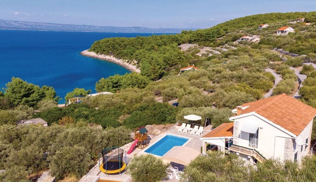 4 bedroom amazing home in Tankaraca