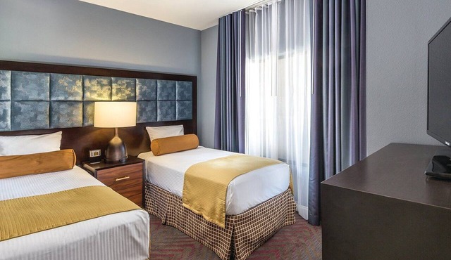 #4B7 4BR 3Bath Indio sleeps 8 Coachella/Stagecoach Pool AC Private Shuttle