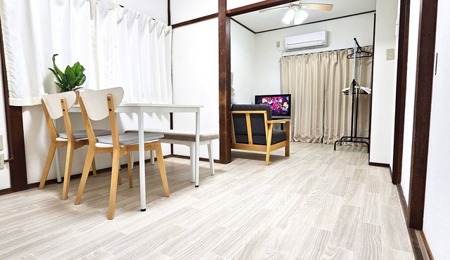 5 Min to Station/USJ 15 Min/Namba 12 Min/Entire Home for 8/Parking