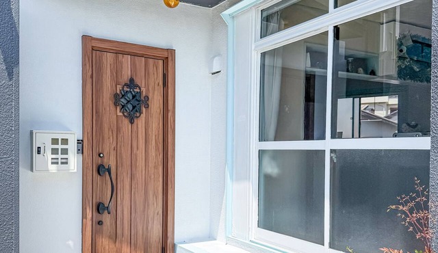 A guesthouse that opened on Kaigan-dori in Tanabe City, Wakayama Prefecture, limited to one group of five guests per day