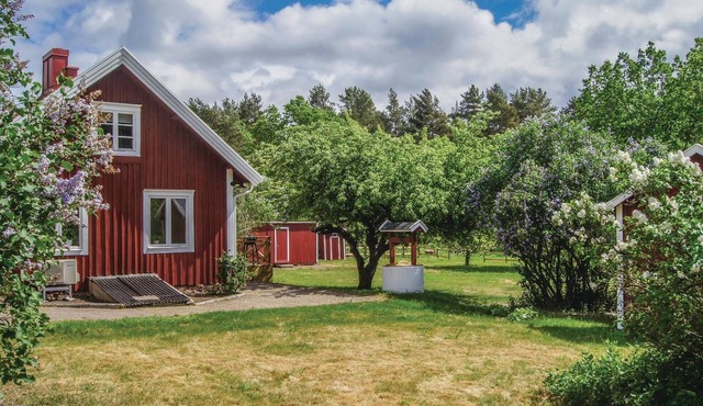 Amazing home in Läckeby