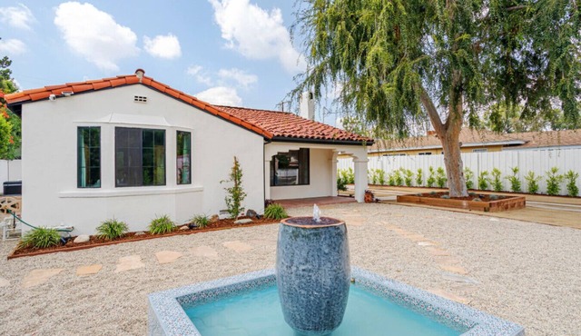 Amazing Home Universal Studios hot tub fire pit in Van Nuys