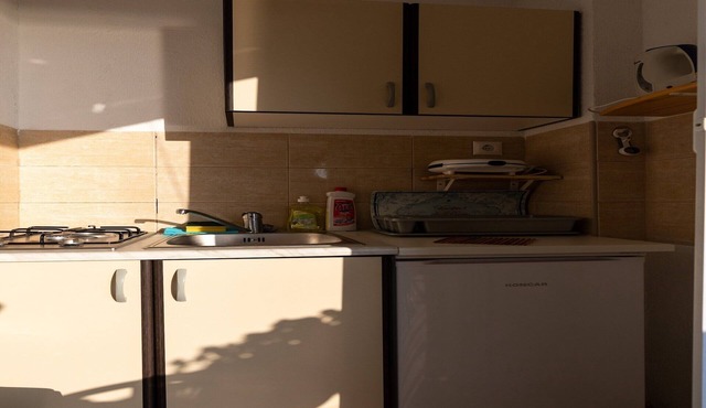 Apartments Belenum - Comfort Double Room with Balcony and Sea View (no.1) in Mlini