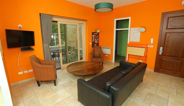 Authentic luxurious modern fully equipped flat in Jerusalem