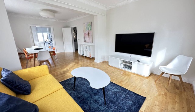 Beautiful 2 bedroom apartment, downtown Reykjavik