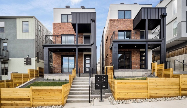 Beautiful & Modern 4BR Home Near Sloan’s Lake