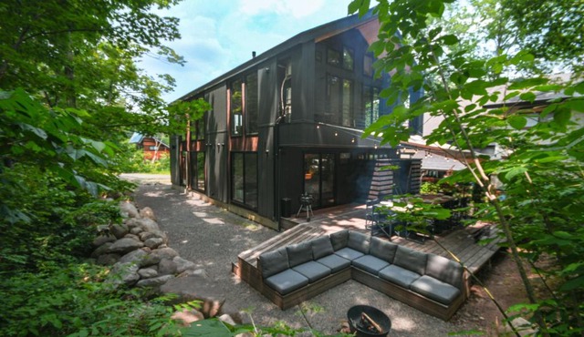 Bellton - Spacious luxury 5 bedrooms & hot tub