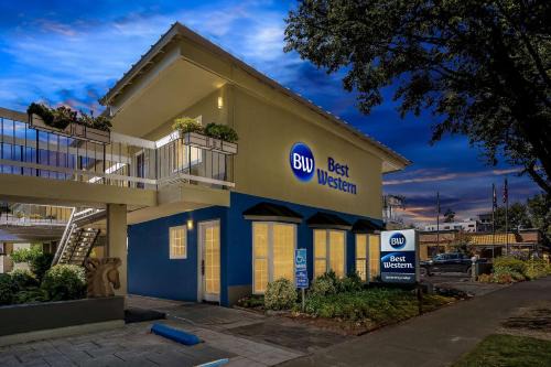Best Western University Lodge in Davis