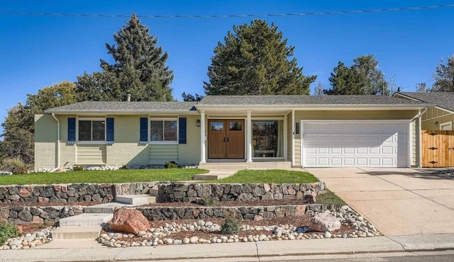 Bright and Cozy Ranch Style House Centennial