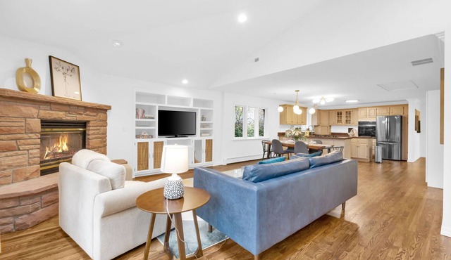 Bright & Tranquil Chautauqua 3 Bed 2 Bath Home Close to CU and Hiking Trails. in Boulder
