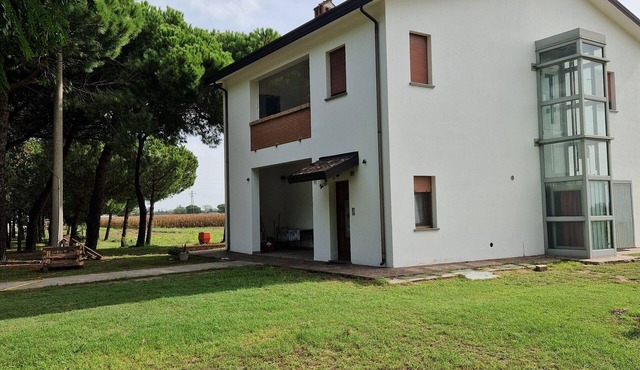 Cà Elena house located in the Po Delta park a few kilometers from Lido di Volano in Emilia-Romagna