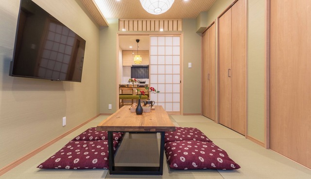 Campaigning|4min from station|Free parking|Japanese style|Two baths, two toilets, detached house|Kansai-Kyoto direct access|Namba near Amikin. Tsutenkaku. Shinsai