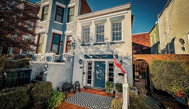 Capitol Hill Carriage House