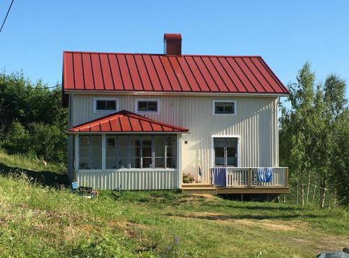 Charming 19th Century Timber Frame House in High Coast Area in Bålsjö