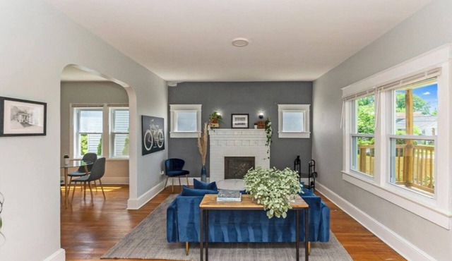 Charming 3-bedroom house walk to metro station in Capitol Heights