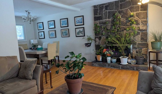 Charming studio in bungalow in green area. in Ottawa