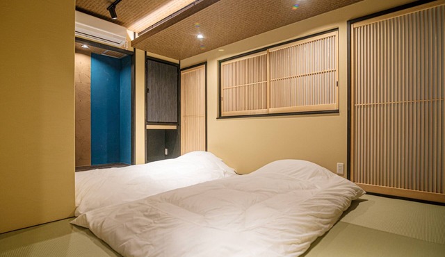 Chiyo Hazuki facility, located by Shirakawa, in the heart of touristic places.