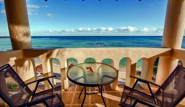 Come experience Mexican Paradise🌴 Oceanfront/Penthouse in akumal tulum