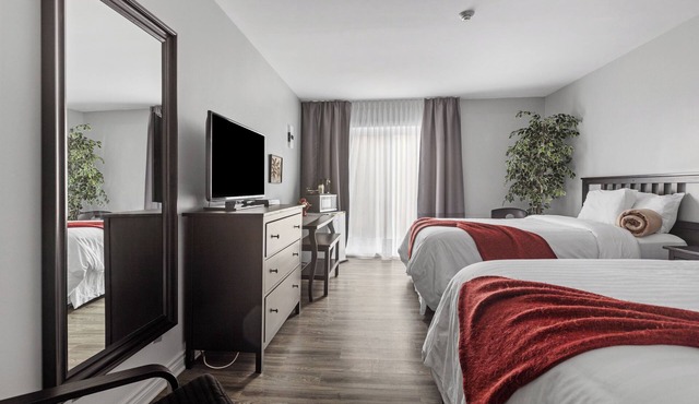 Comfortable & Affordable Stay at The Restauparc Motel. Your Home Away from Home in Casselman