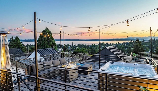 Comfortable Home in the Heart of West Seattle in Seattle