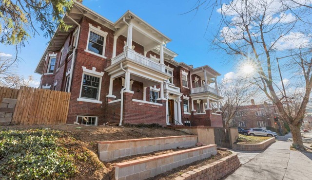 Cozy 2-bedroom condo in brilliant Denver