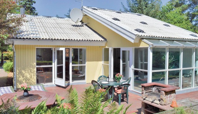 Cozy home in Græsted with sauna in Græsted