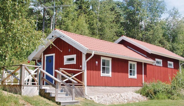 Cozy home in Henån with kitchen