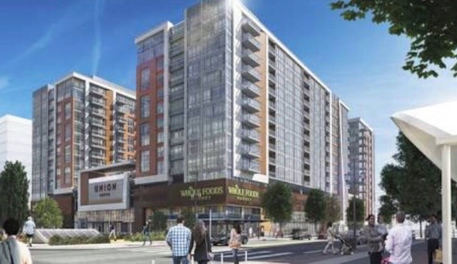 Denver 1BR Apt with Amazing balcony views pool, jacuzzi and fitness center