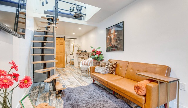 Denver Tiny House: Walk to Cafes, Bars, Eateries!