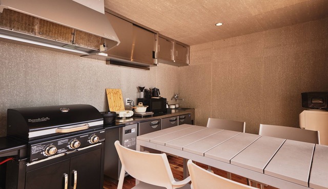 Dots by Dot Glamping Suite 001