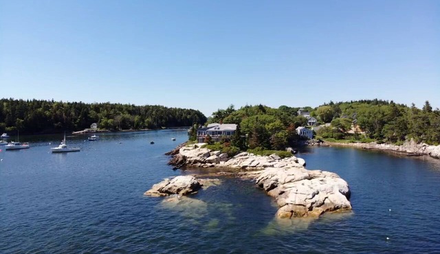 Dramatic oceanfront 270 degrees from Waterfront in Phippsburg