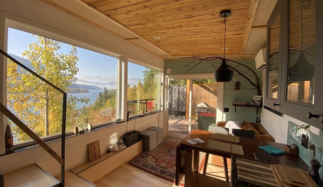 Epic View Tiny House in Nelson