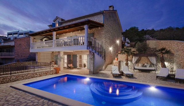 Exclusive and private Villa, seaside in Vinisce, 30 min from Split airport in Vinišće