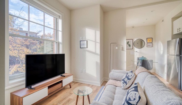 Fab Dupont Circle 1BR w/W/D, nr Nationals Park & Bars, by Blueground