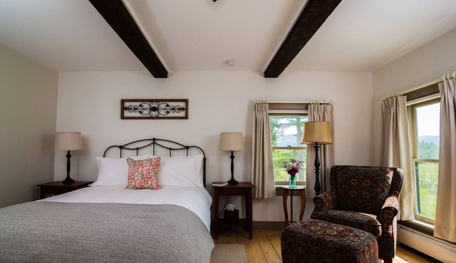 Forest Suite - 2 OR 3 Rooms + Bath