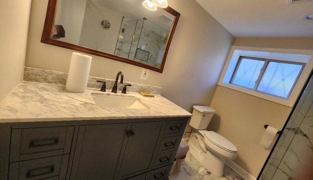Fully Furnished 1 Bedroom Apt near Takoma Metro Subway Station