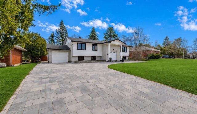 Fully Furnished, All-inclusive, 3BR & 2BA, Monthly Rental in Central Ottawa