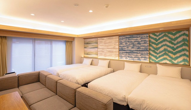 GOLDSTAY SAKAE