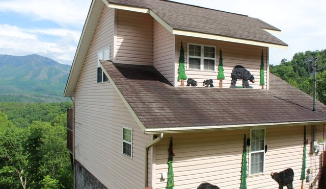 Heavenly View | Hot Tub Game Room Pet-Friendly