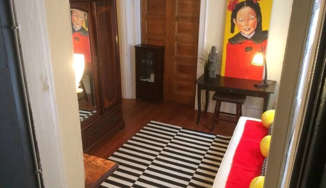 Hip & Elegant Apartment - "Supreme" Location