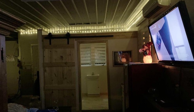 Homerez - Spacious studio for 6 ppl. at Masson-Angers, Gatineau