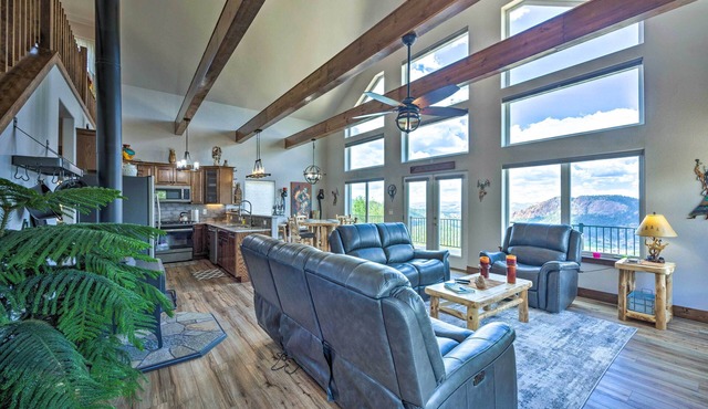 Hot Tub & Mtn View! Cripple Creek Retreat