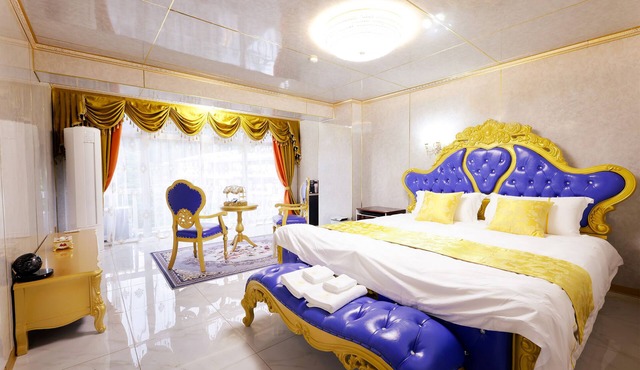 HOTEL LOMOSA